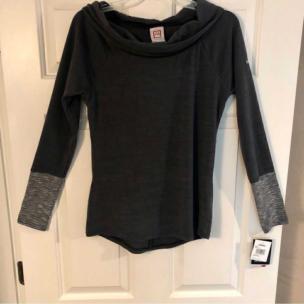 NWT Avalanche Cowl Gray Sweater Size Medium